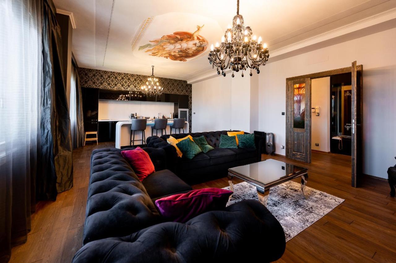 Premium Apt Kosice Center 3 Room 150M2 Hlavna Ulica Екстериор снимка