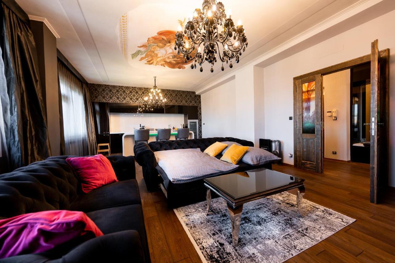 Premium Apt Kosice Center 3 Room 150M2 Hlavna Ulica Екстериор снимка
